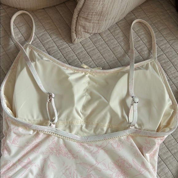 NWT Dippin daisys cream pink floral novelty coquette, one piece swimsuit L - Picture 8 of 13